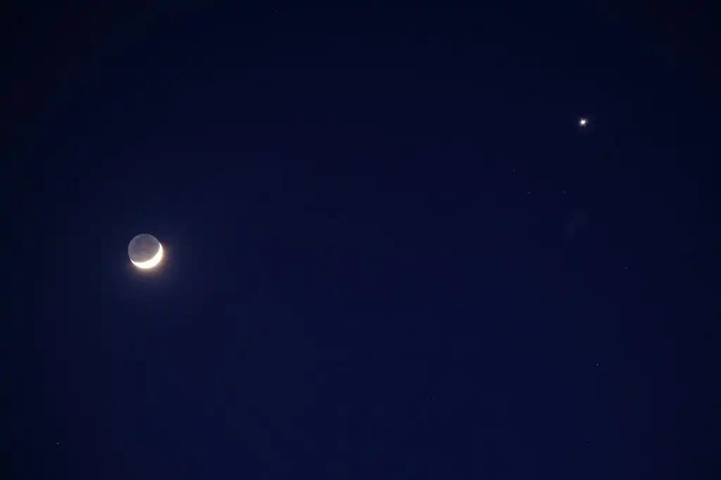 moon, crescent moon, venus